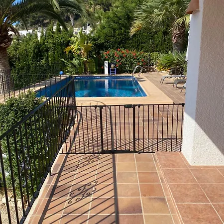 度假居 Moraira Sea View 特乌拉达